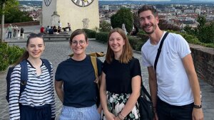 Teamfoto auf der EARLI-Konferenz 2025 in Graz